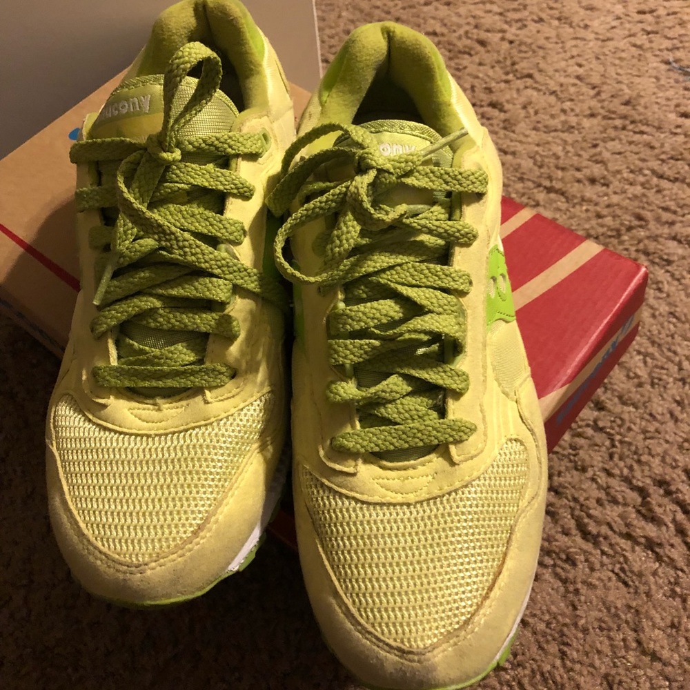 Saucony Sneakers